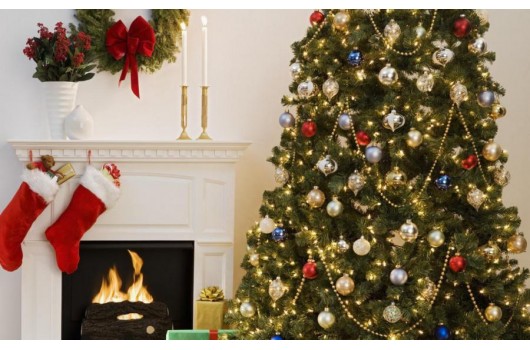 Як вибрати штучну ялинку