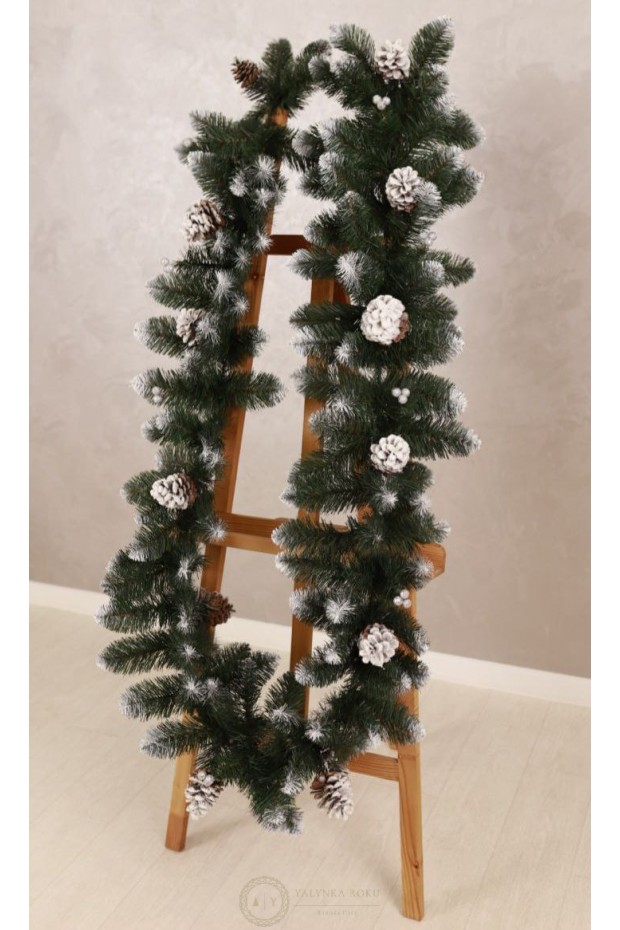 Гірлянда з хвої із засніженими шишками та срібною калиною 2,8м