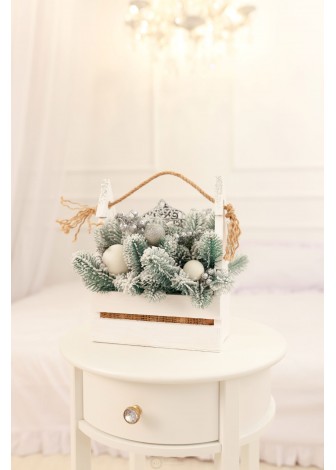 Новорічні композиції в кашпо