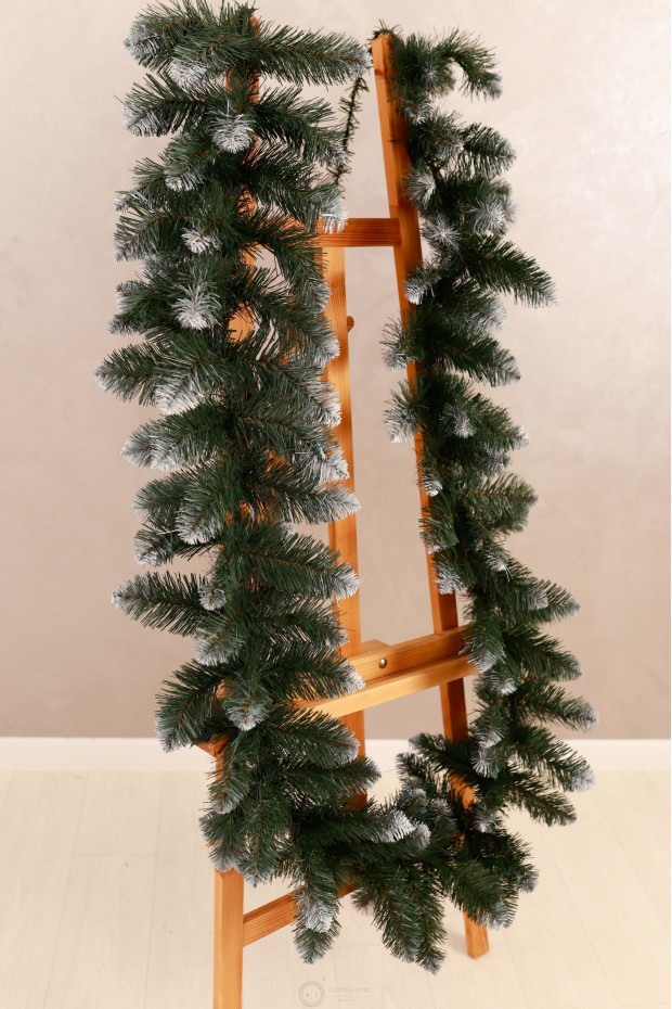 Гірлянда Королева з хвої з білими кінчиками 3м