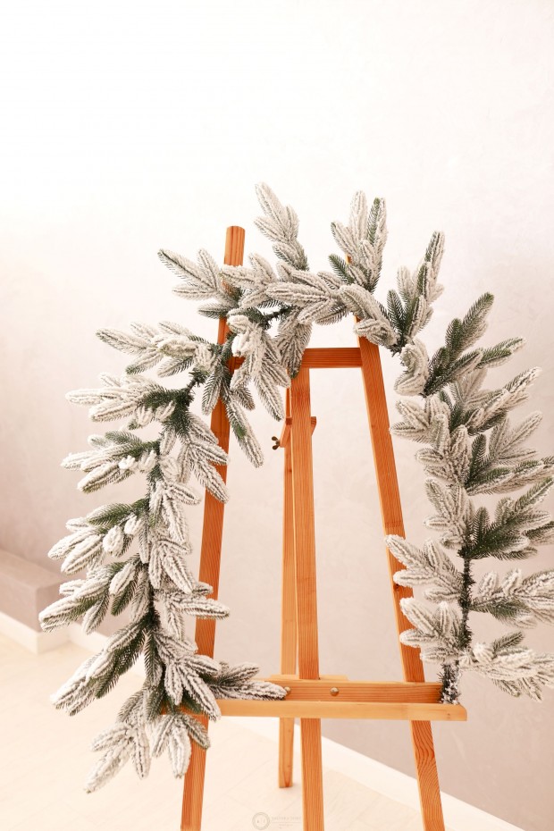 Гірлянда засніжена Lux Royal з литої хвої 2 м