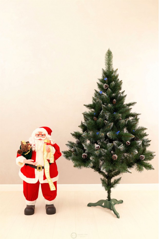 Ялина Елітна з шишками та синьою калиною 1,5м