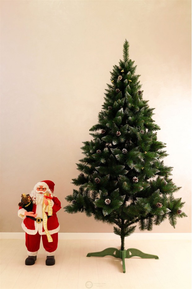 Ялина Елітна з шишками та золотою калиною 2,5м